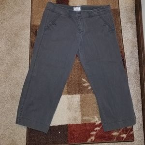 American eagle size 14 capri